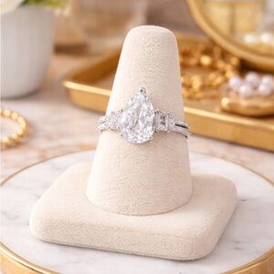 Elegant Silver Teardrop Ring